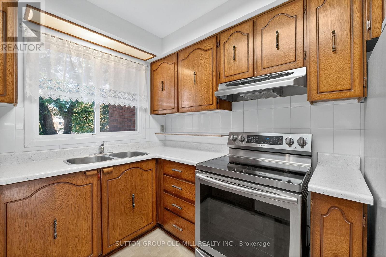 31 - 4230 Fieldgate Drive, Mississauga, Ontario  L4W 2M5 - Photo 15 - W12453517