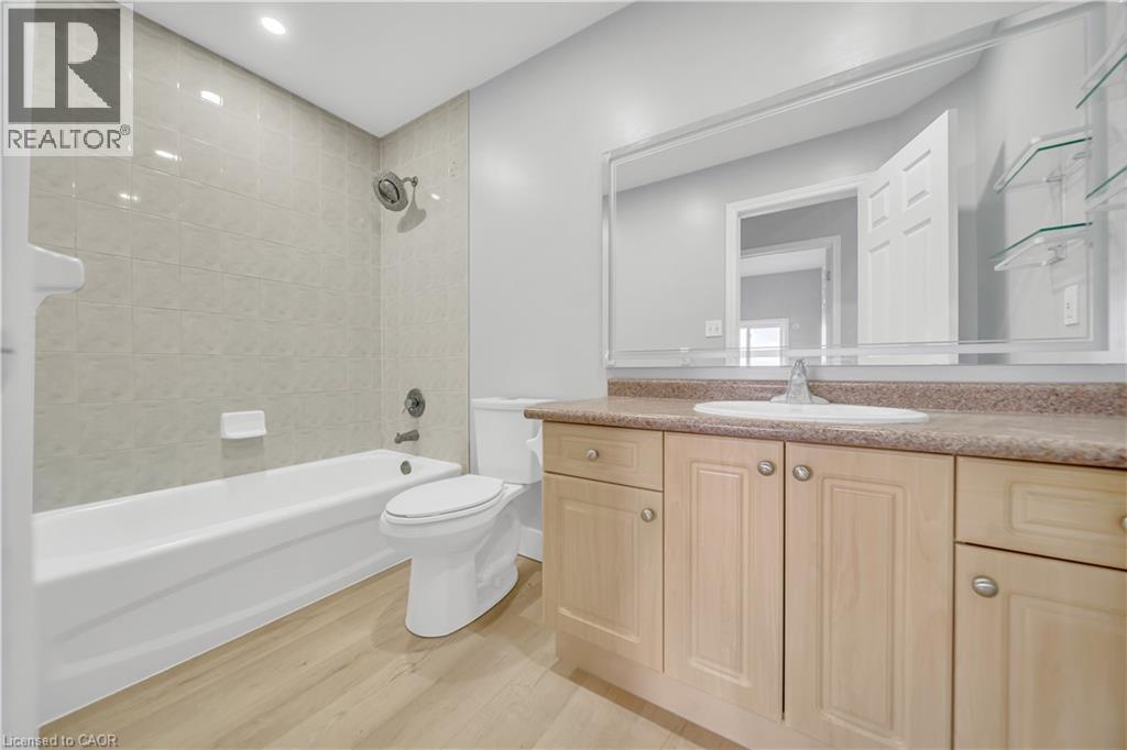 698 Activa Avenue, Kitchener, Ontario  N2E 4E1 - Photo 20 - 40777578