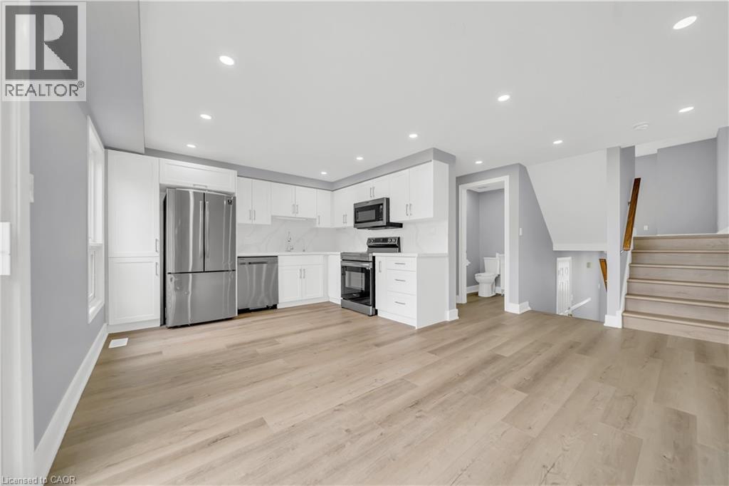 698 Activa Avenue, Kitchener, Ontario  N2E 4E1 - Photo 9 - 40777578