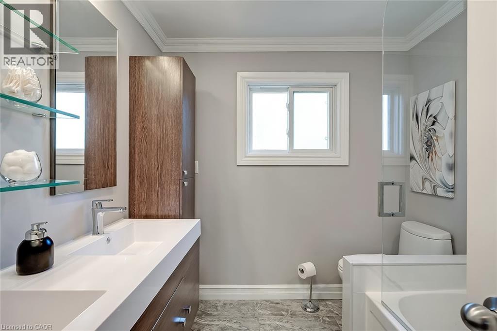 2100 Worthington Drive, Oakville, Ontario  L6L 1E3 - Photo 27 - 40777019