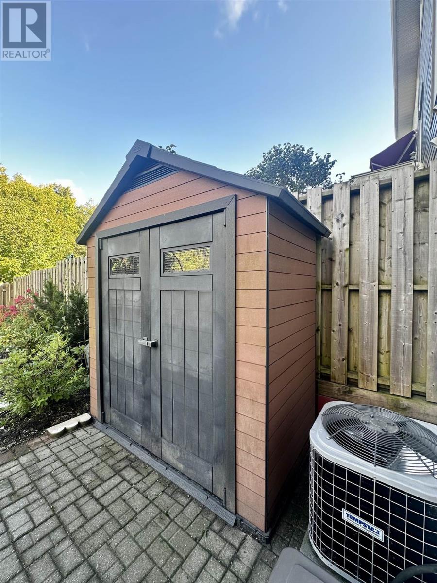 76 Frobel Dr, Elliot Lake, Ontario  P5A 3A2 - Photo 4 - SM252740