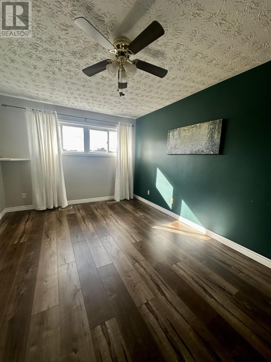 76 Frobel Dr, Elliot Lake, Ontario  P5A 3A2 - Photo 19 - SM252740