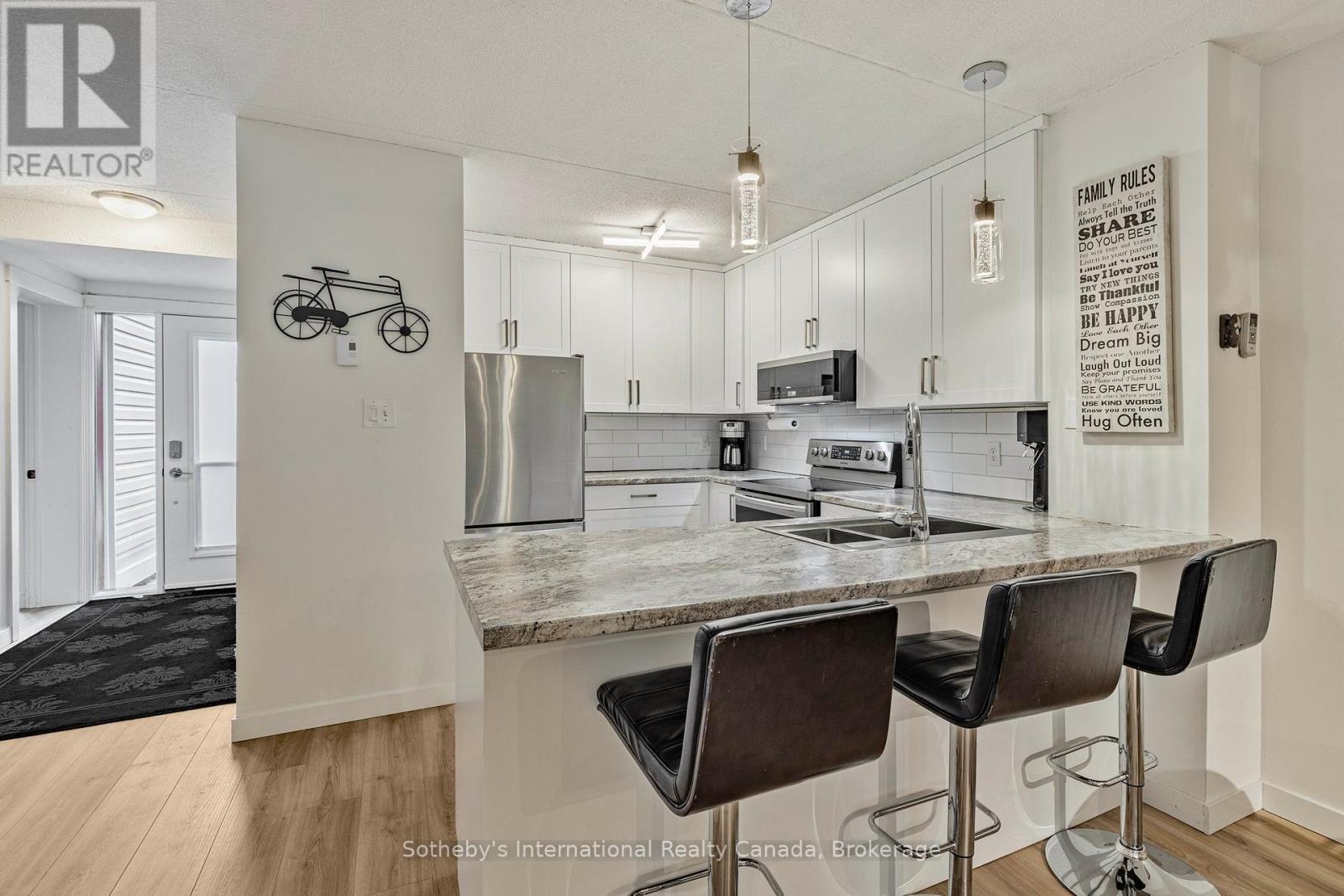 181 - 49 Trott Boulevard, Collingwood, Ontario  L9Y 5B8 - Photo 6 - S12453583