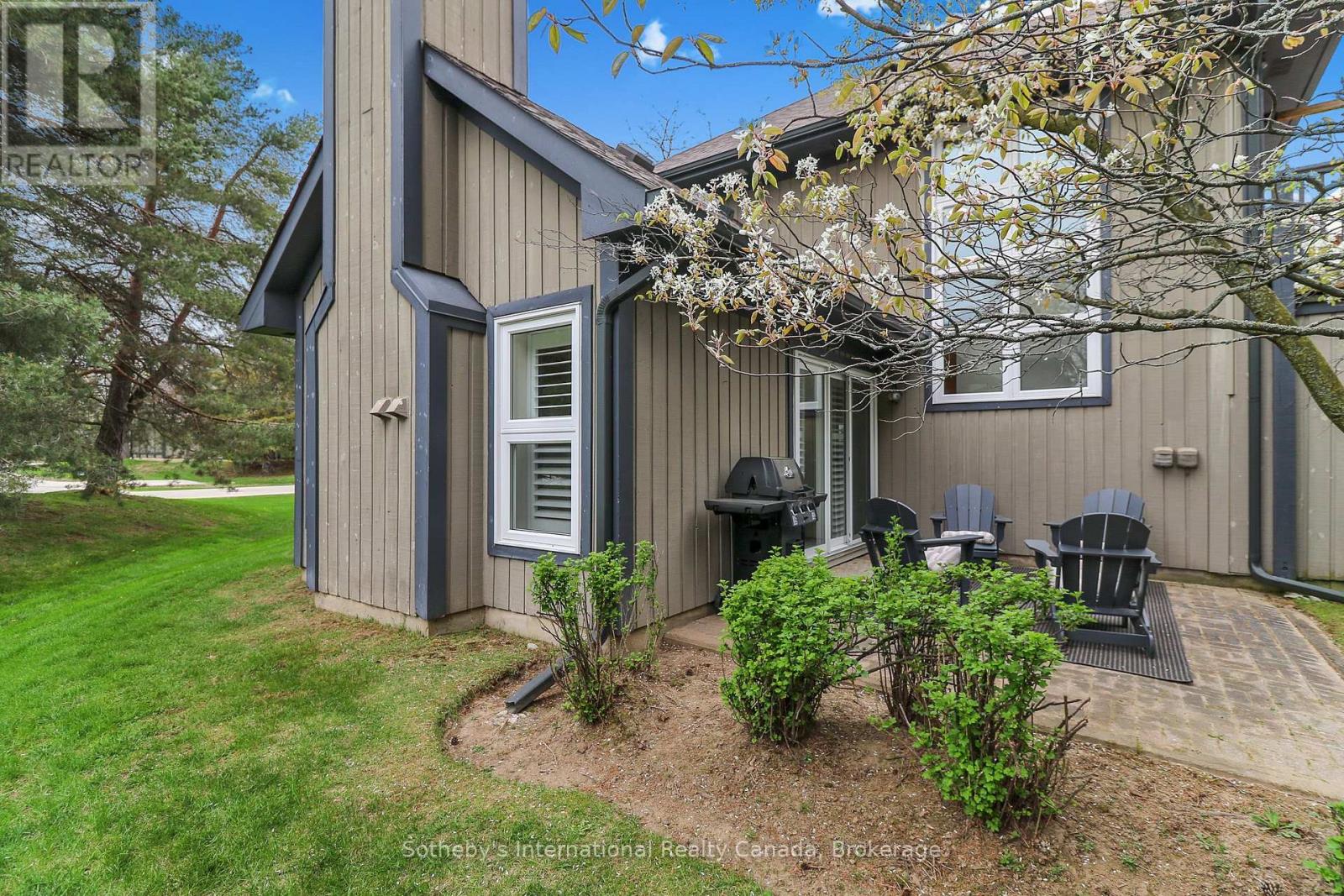 408 Mariners Way, Collingwood, Ontario  L9Y 5C7 - Photo 2 - S12453591