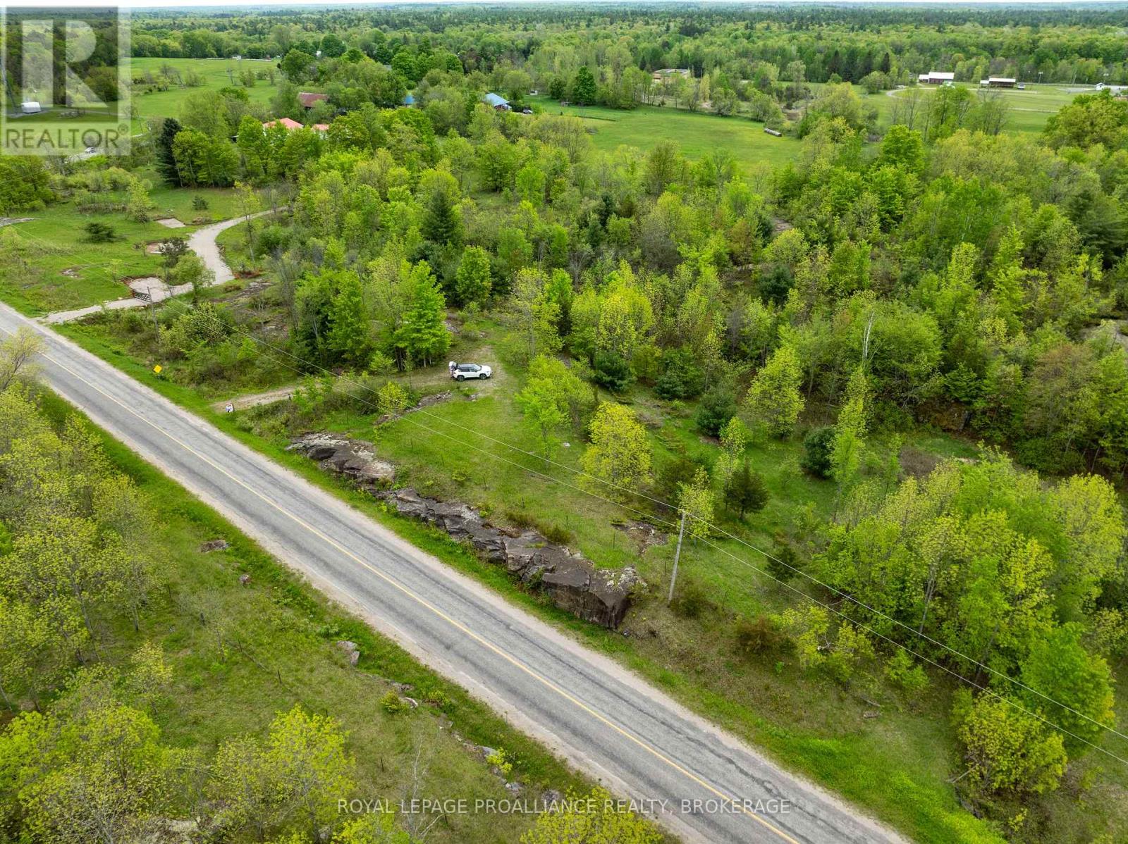1147 Long Lake Road, Frontenac (Frontenac Centre), Ontario  K0H 2K0 - Photo 14 - X12453616