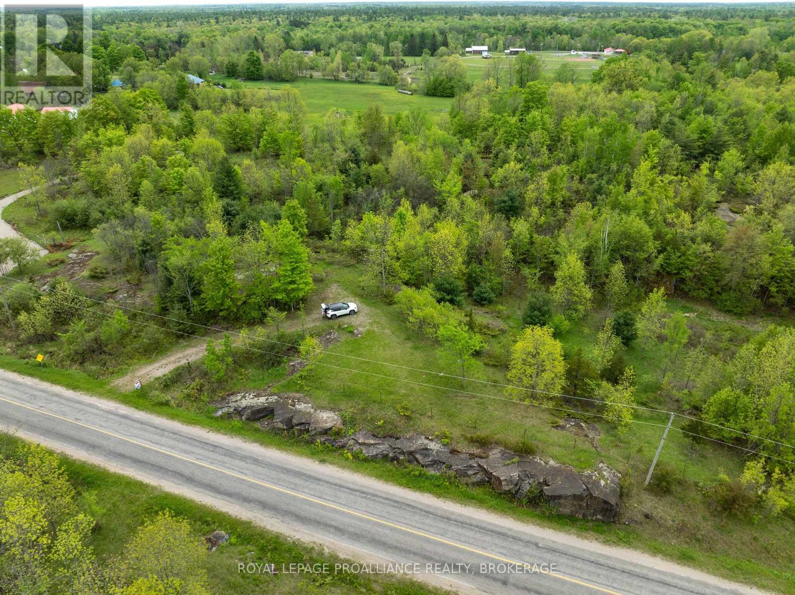 1147 Long Lake Road, Frontenac (Frontenac Centre), Ontario  K0H 2K0 - Photo 15 - X12453616