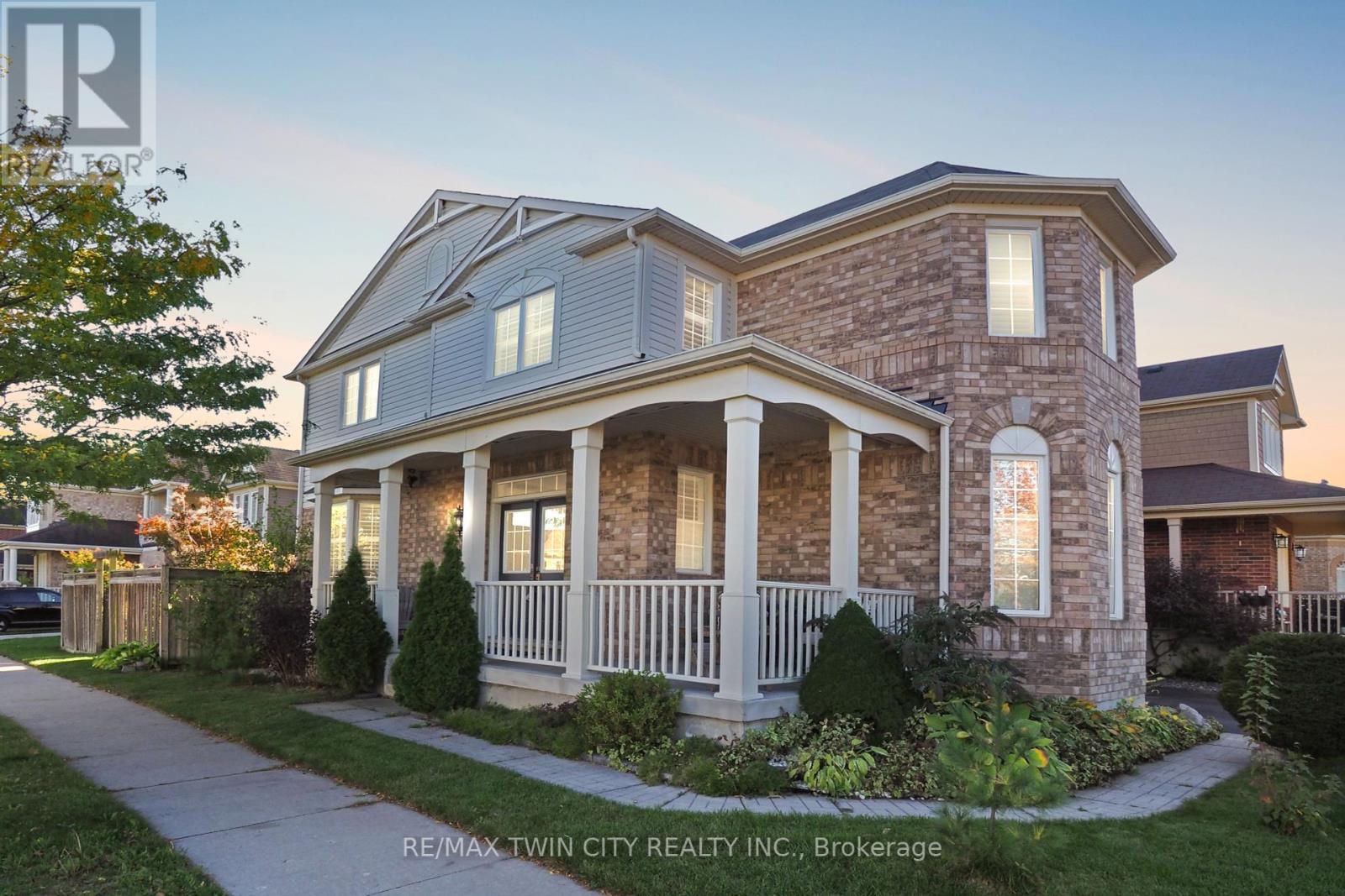 55 DALTON DRIVE, Cambridge, Ontario