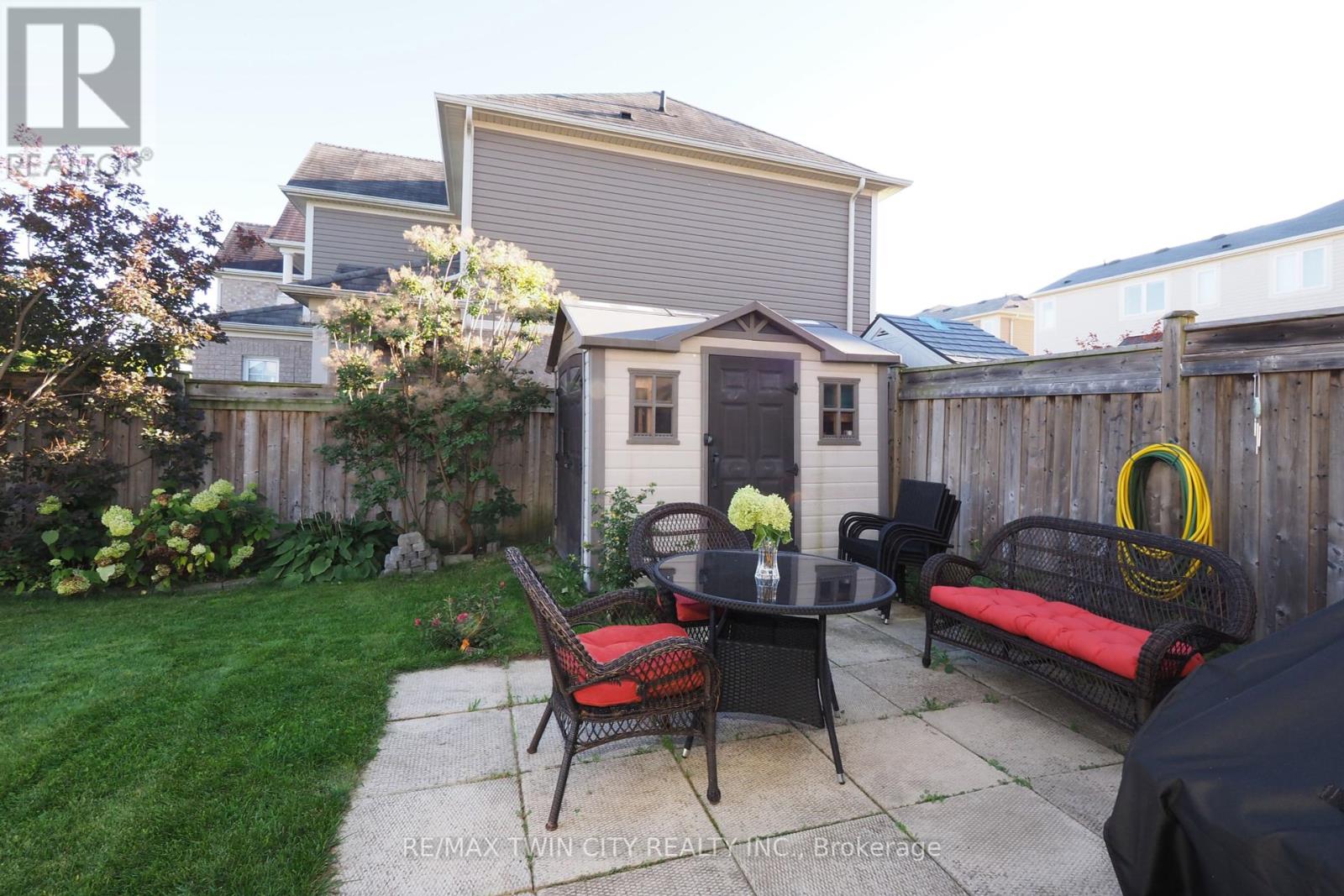 55 Dalton Drive, Cambridge, Ontario  N3C 0E8 - Photo 46 - X12453515