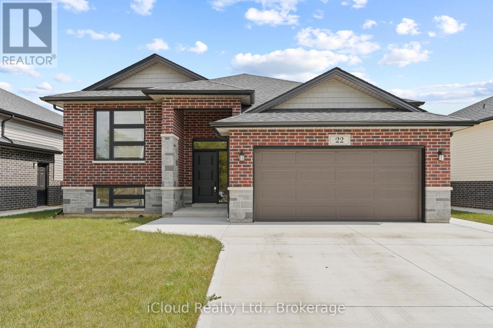 22 KINGSBRIDGE DRIVE, Amherstburg, Ontario