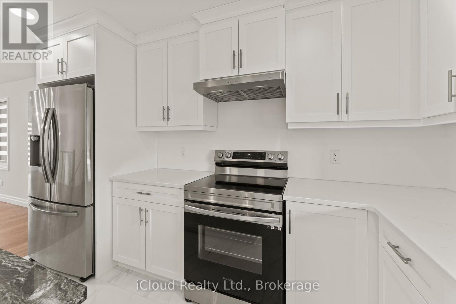 22 Kingsbridge Drive, Amherstburg, Ontario  N9V 4A4 - Photo 15 - X12453524
