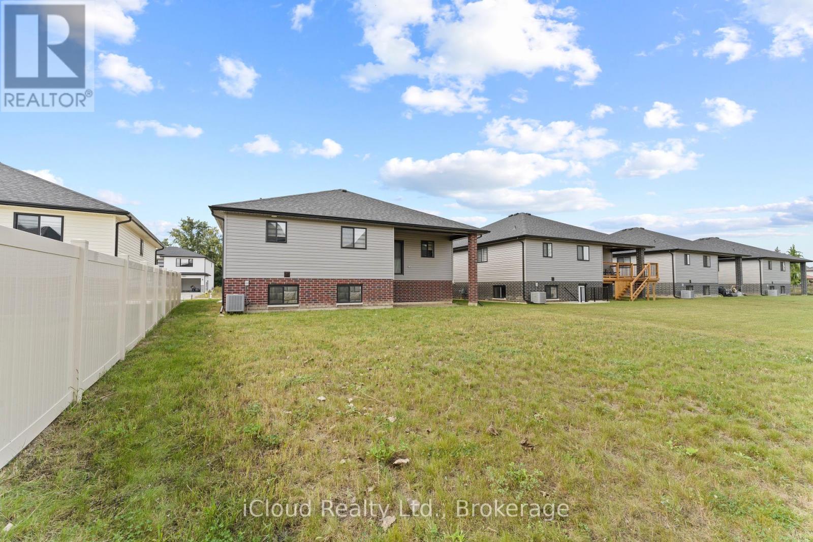 22 Kingsbridge Drive, Amherstburg, Ontario  N9V 4A4 - Photo 28 - X12453524