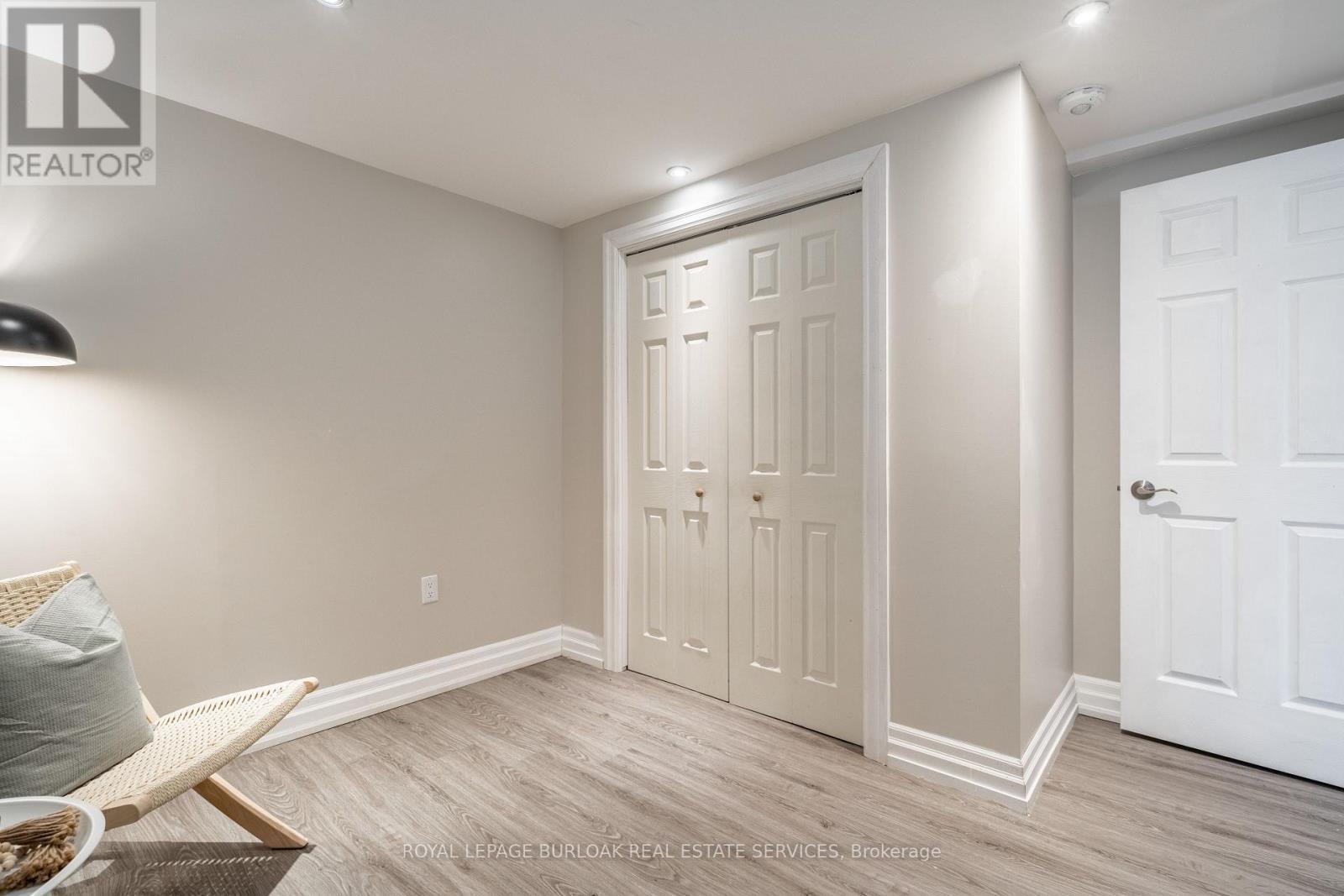 Lower - 34 Briarwood Crescent, Hamilton, Ontario  L9C 4B9 - Photo 17 - X12453529