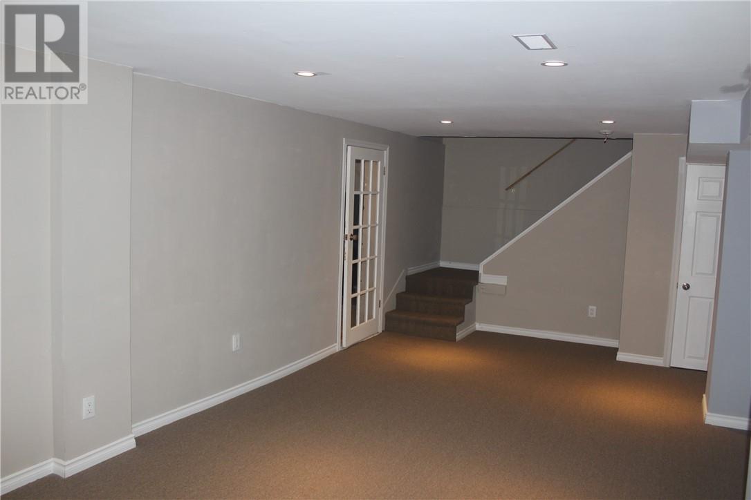 15 Rodney Street, Barrie, Ontario  L4M 4B5 - Photo 18 - 2122025