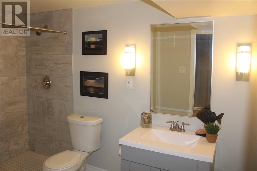 15 Rodney Street, Barrie, Ontario  L4M 4B5 - Photo 20 - 2122025