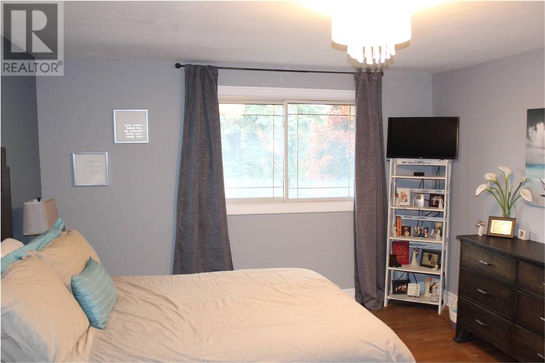 15 Rodney Street, Barrie, Ontario  L4M 4B5 - Photo 24 - 2122025