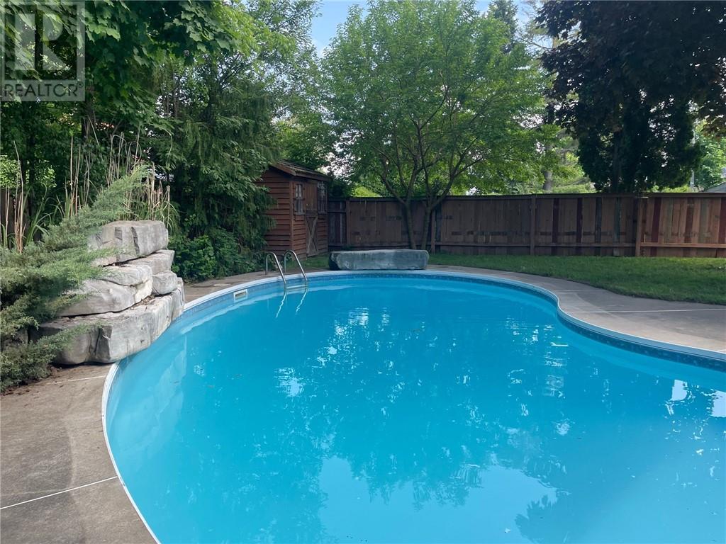 15 Rodney Street, Barrie, Ontario  L4M 4B5 - Photo 33 - 2122025