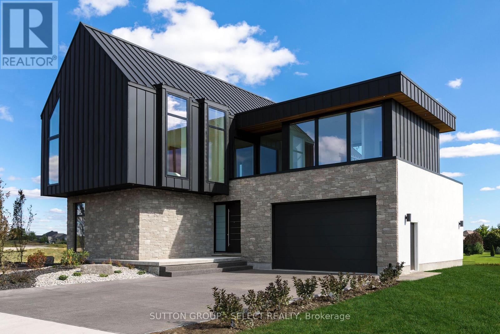 2564 Woodhull Road, London South, Ontario  N6K 4S5 - Photo 4 - X12453608