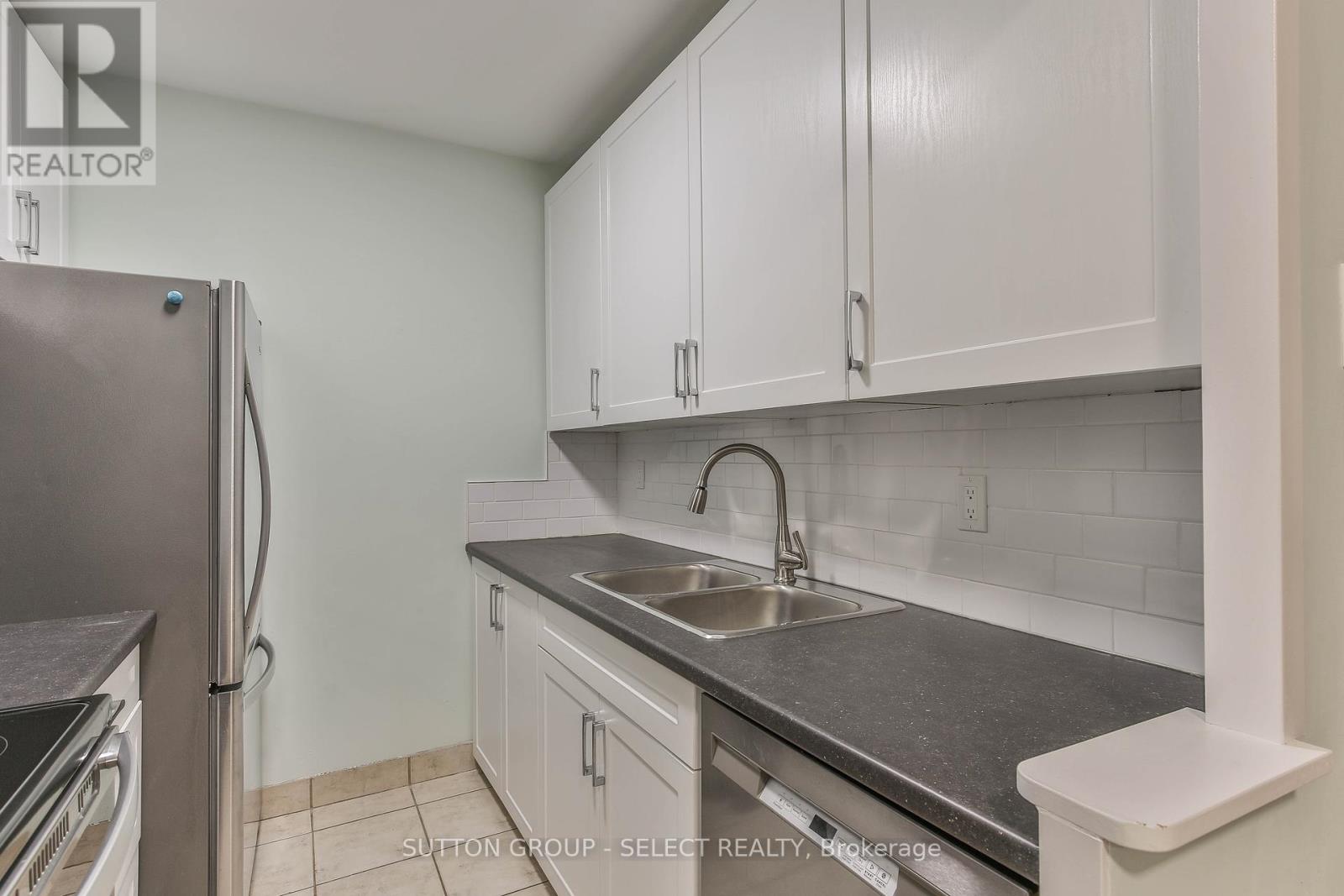 409 - 583 Mornington Avenue, London East (East G), Ontario  N5Y 3E9 - Photo 15 - X12453621