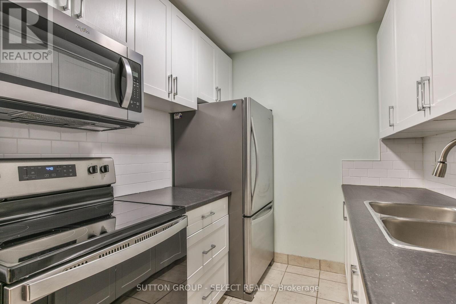 409 - 583 Mornington Avenue, London East (East G), Ontario  N5Y 3E9 - Photo 16 - X12453621