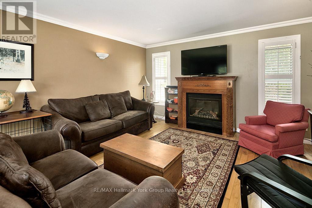 788267 Grey 13 Road, Blue Mountains, Ontario  N0H 1J0 - Photo 31 - X12453571