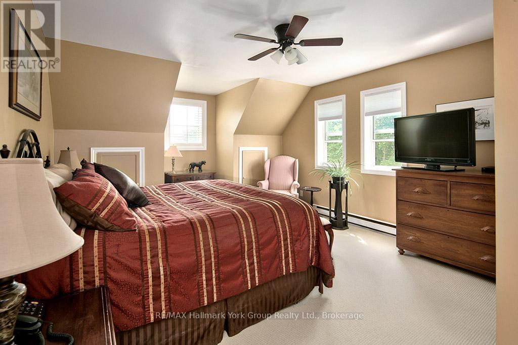788267 Grey 13 Road, Blue Mountains, Ontario  N0H 1J0 - Photo 34 - X12453571