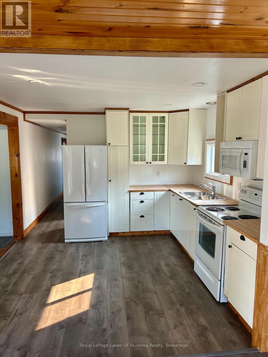 8 - 1701 Highway 11, Gravenhurst (Morrison), Ontario  P0E 1G0 - Photo 2 - X12453574