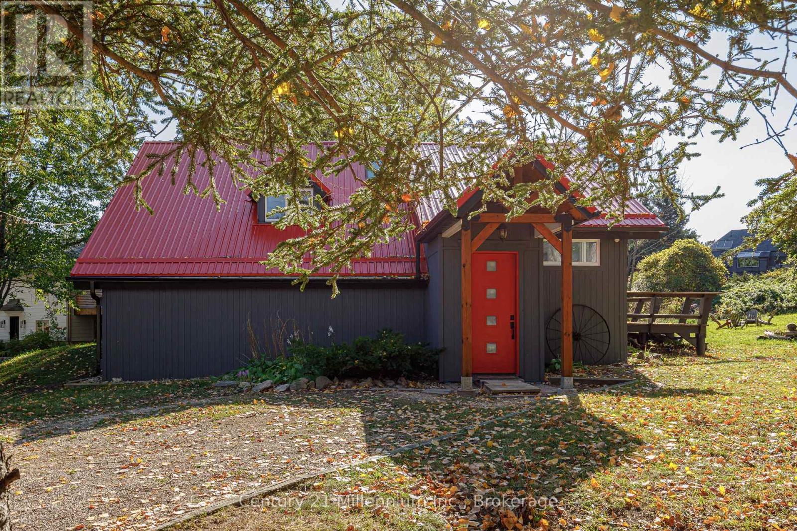178 Sleepy Hollow Road, Blue Mountains, Ontario  L9Y 0S8 - Photo 10 - X12453584