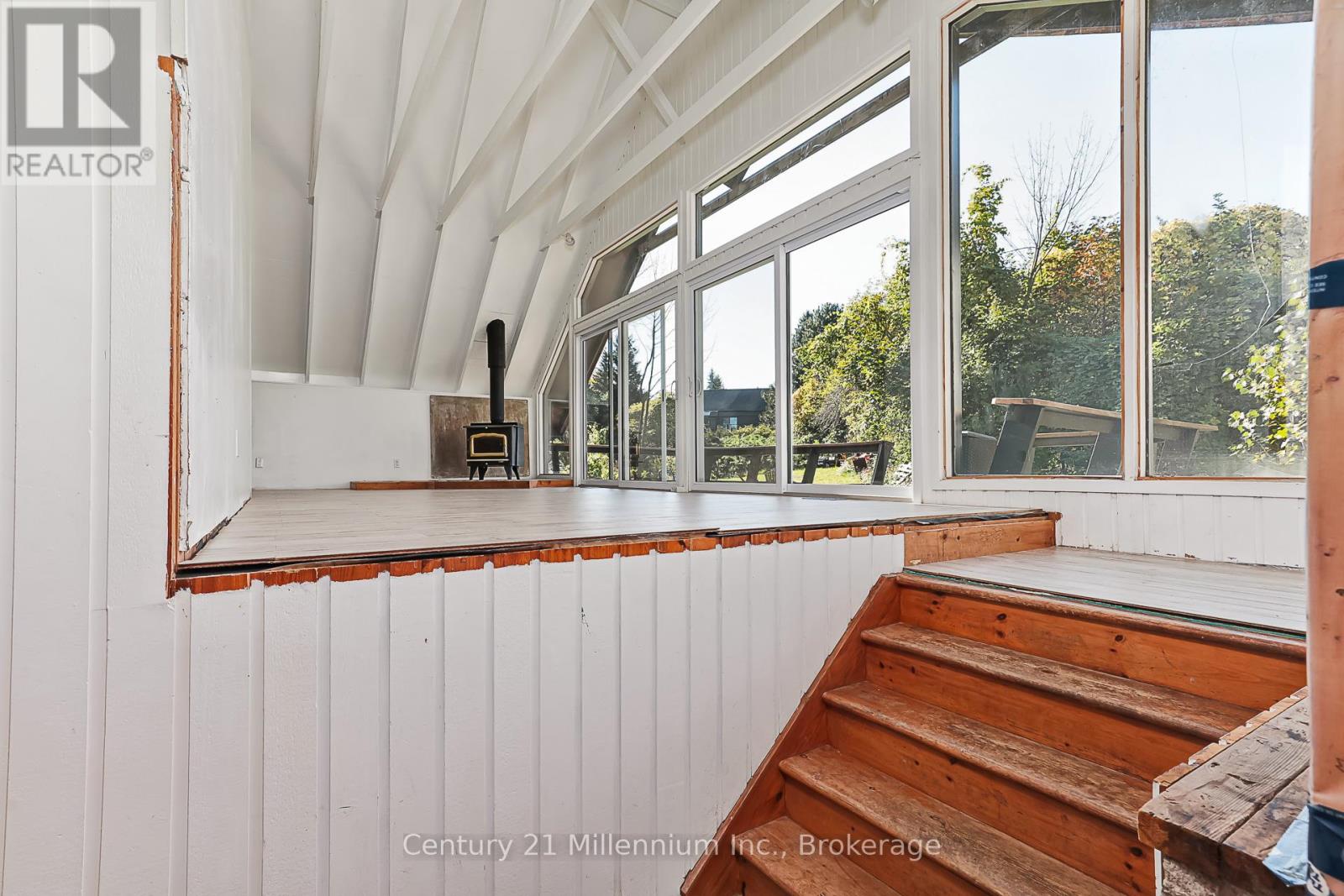 178 Sleepy Hollow Road, Blue Mountains, Ontario  L9Y 0S8 - Photo 19 - X12453584