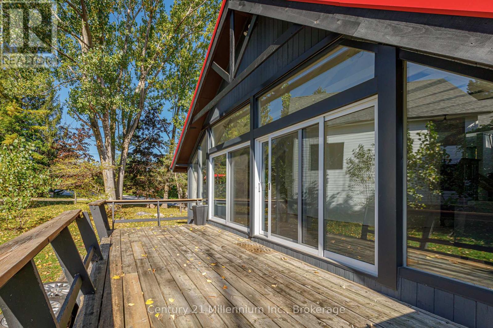 178 Sleepy Hollow Road, Blue Mountains, Ontario  L9Y 0S8 - Photo 43 - X12453584