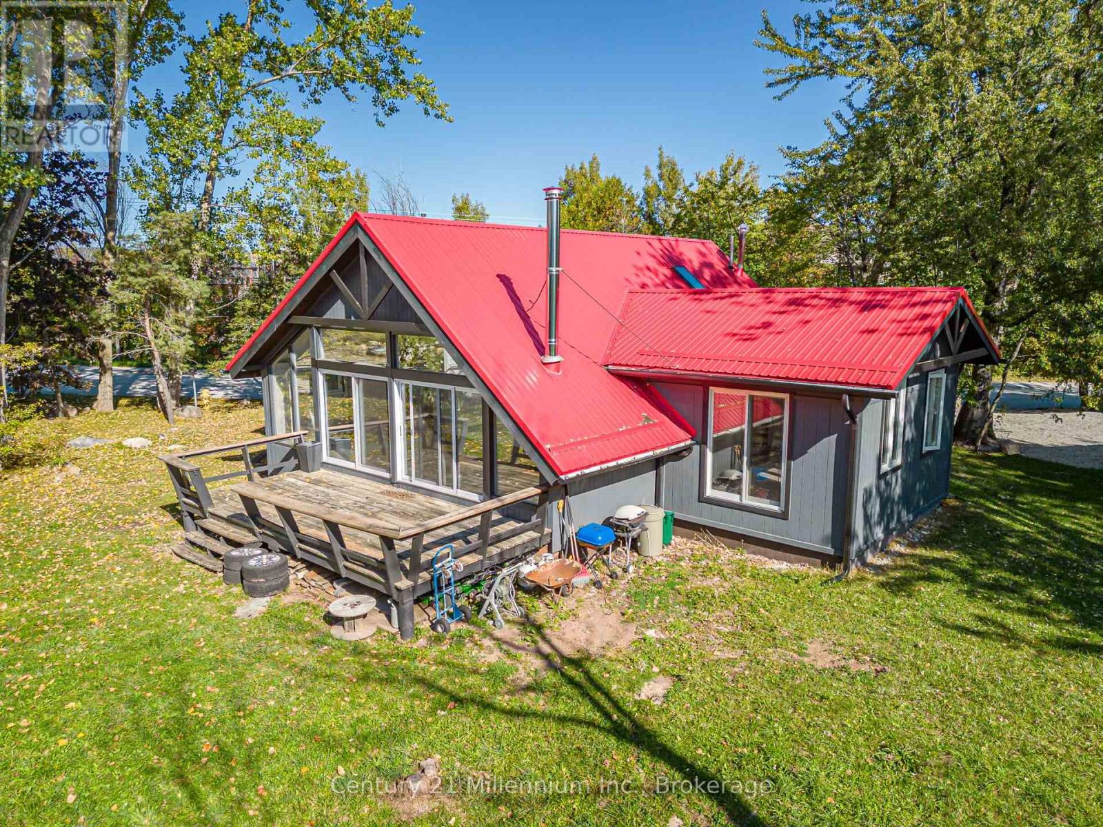 178 Sleepy Hollow Road, Blue Mountains, Ontario  L9Y 0S8 - Photo 49 - X12453584
