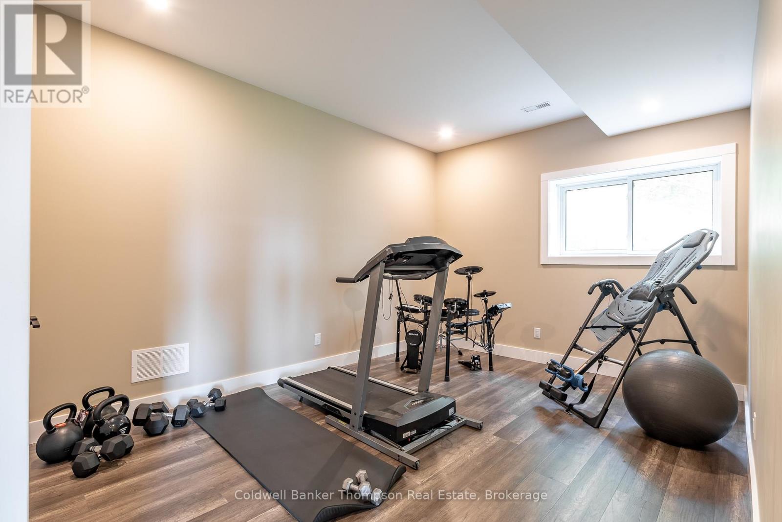 467 Clearwater Lake Road, Huntsville, Ontario  P0B 1L0 - Photo 28 - X12453586
