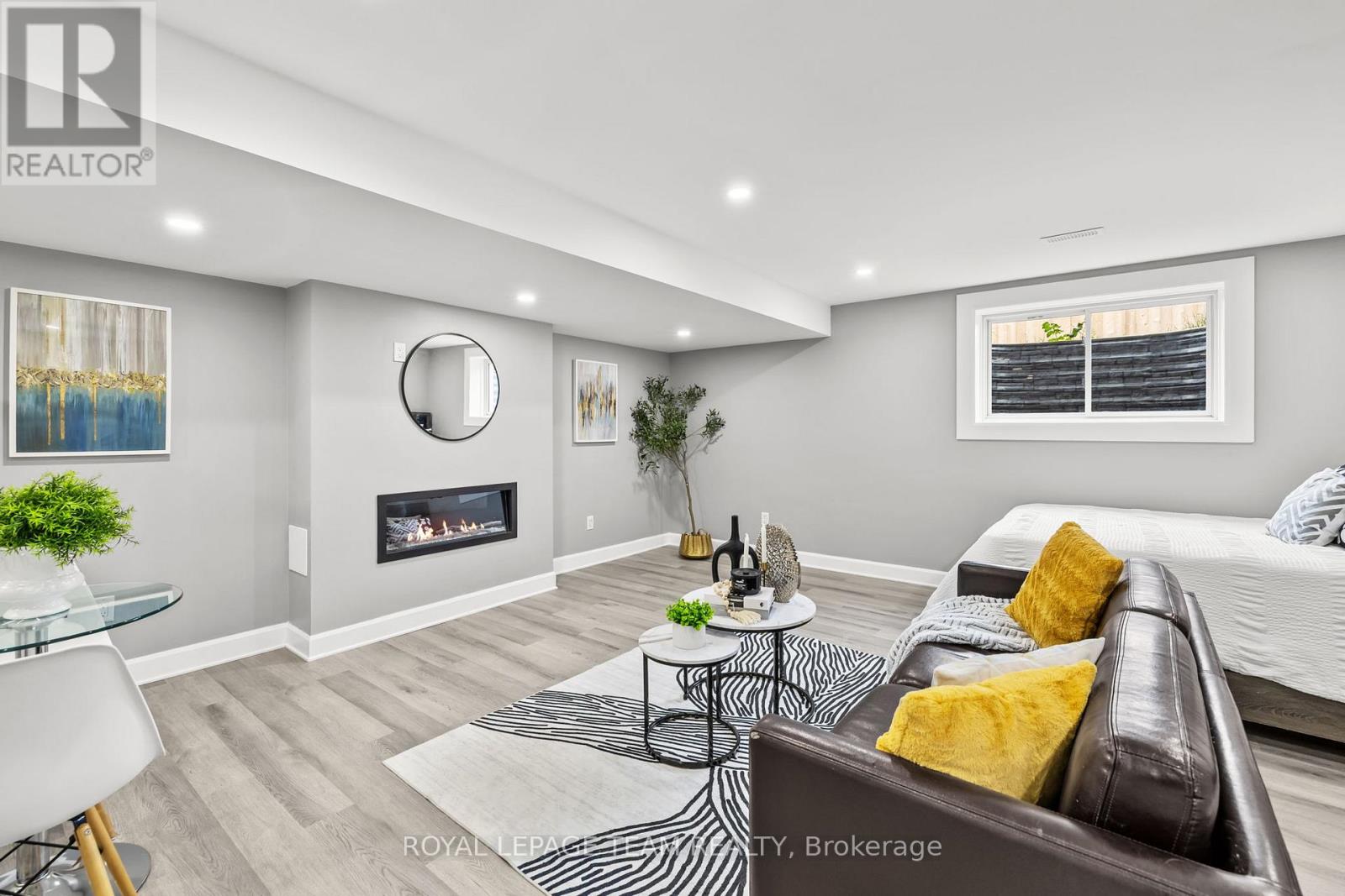 908 Clarkia Street, Ottawa, Ontario  K1T 0X9 - Photo 28 - X12453541