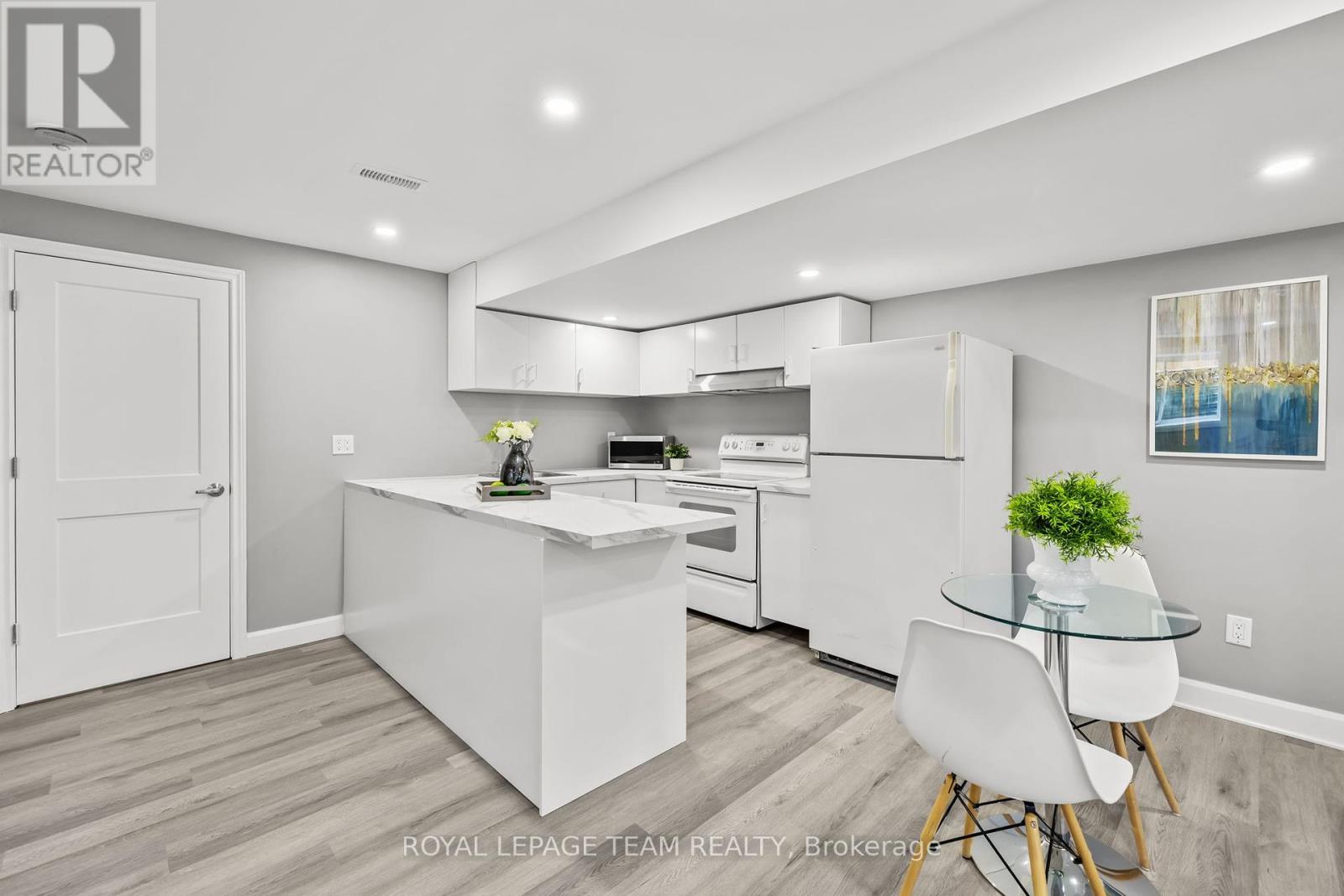 908 Clarkia Street, Ottawa, Ontario  K1T 0X9 - Photo 30 - X12453541