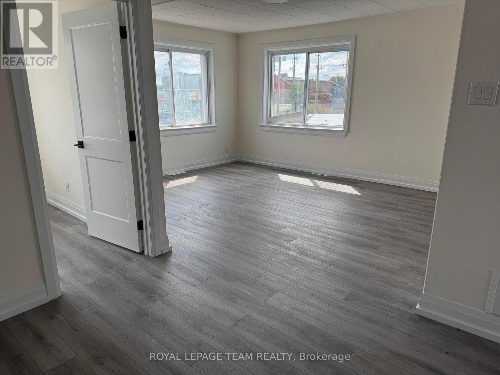 1 - 874 Clyde Avenue, Ottawa, Ontario  K1Z 5A2 - Photo 5 - X12453560