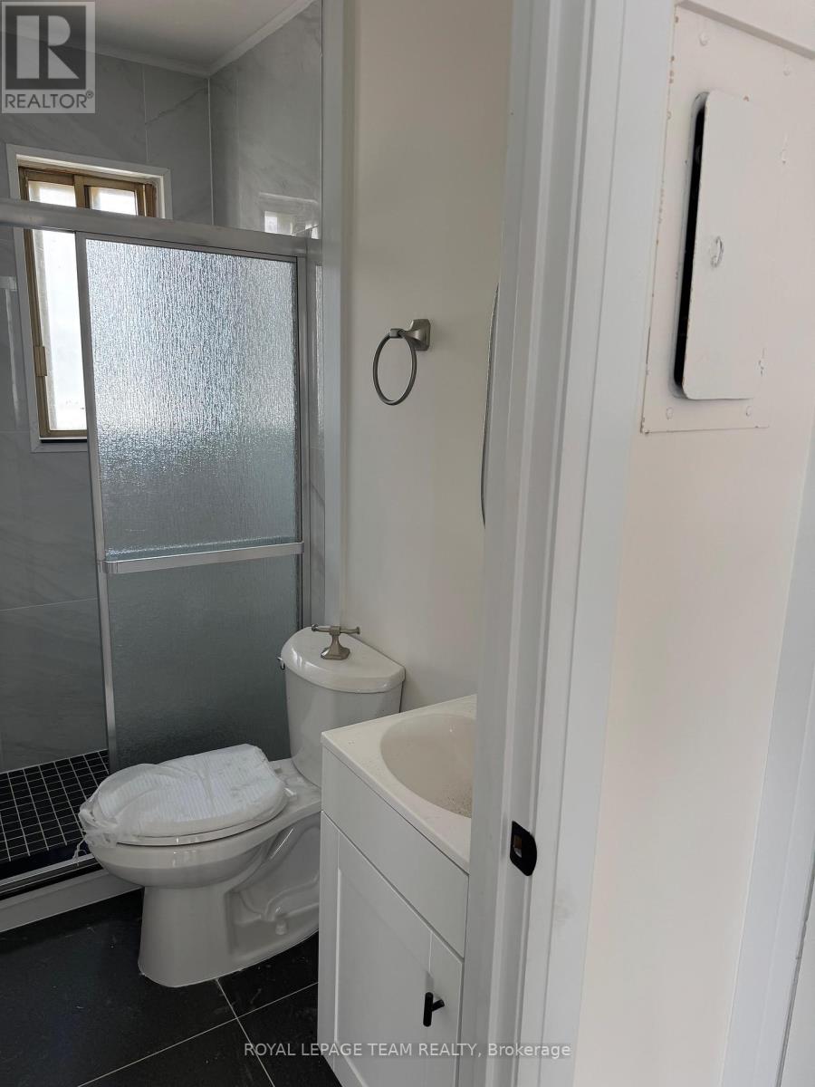 1 - 874 Clyde Avenue, Ottawa, Ontario  K1Z 5A2 - Photo 6 - X12453560