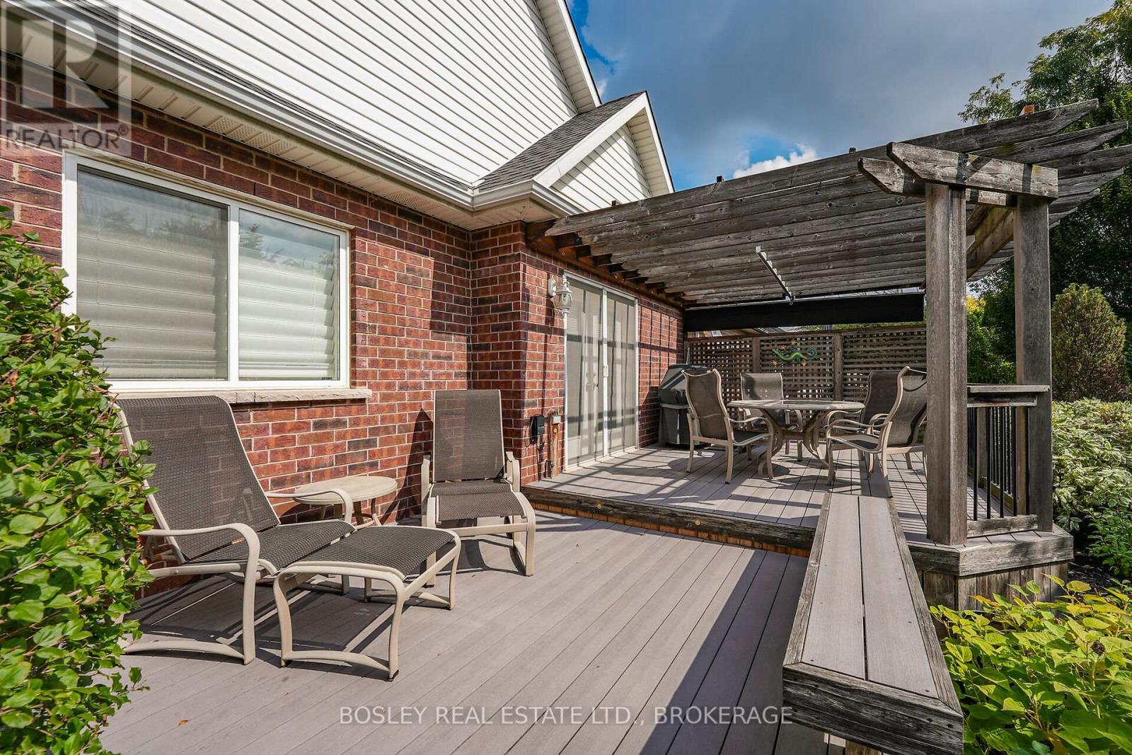 43 Loretta Drive, Niagara-On-The-Lake, Ontario L0S 1T0 - Photo 13 - X12453542