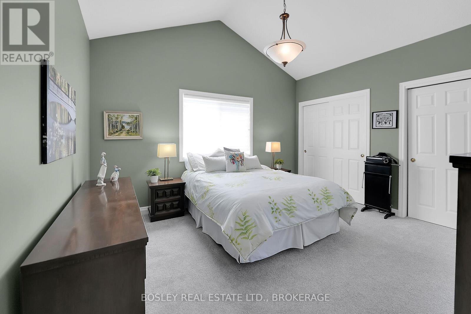 43 Loretta Drive, Niagara-On-The-Lake, Ontario L0S 1T0 - Photo 16 - X12453542