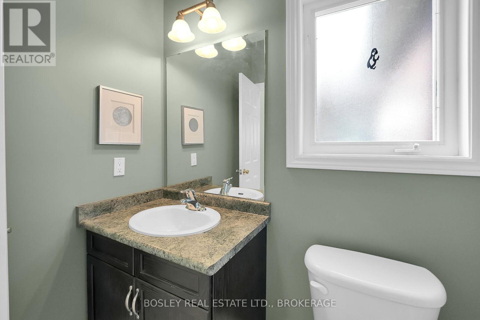 43 Loretta Drive, Niagara-On-The-Lake, Ontario L0S 1T0 - Photo 20 - X12453542