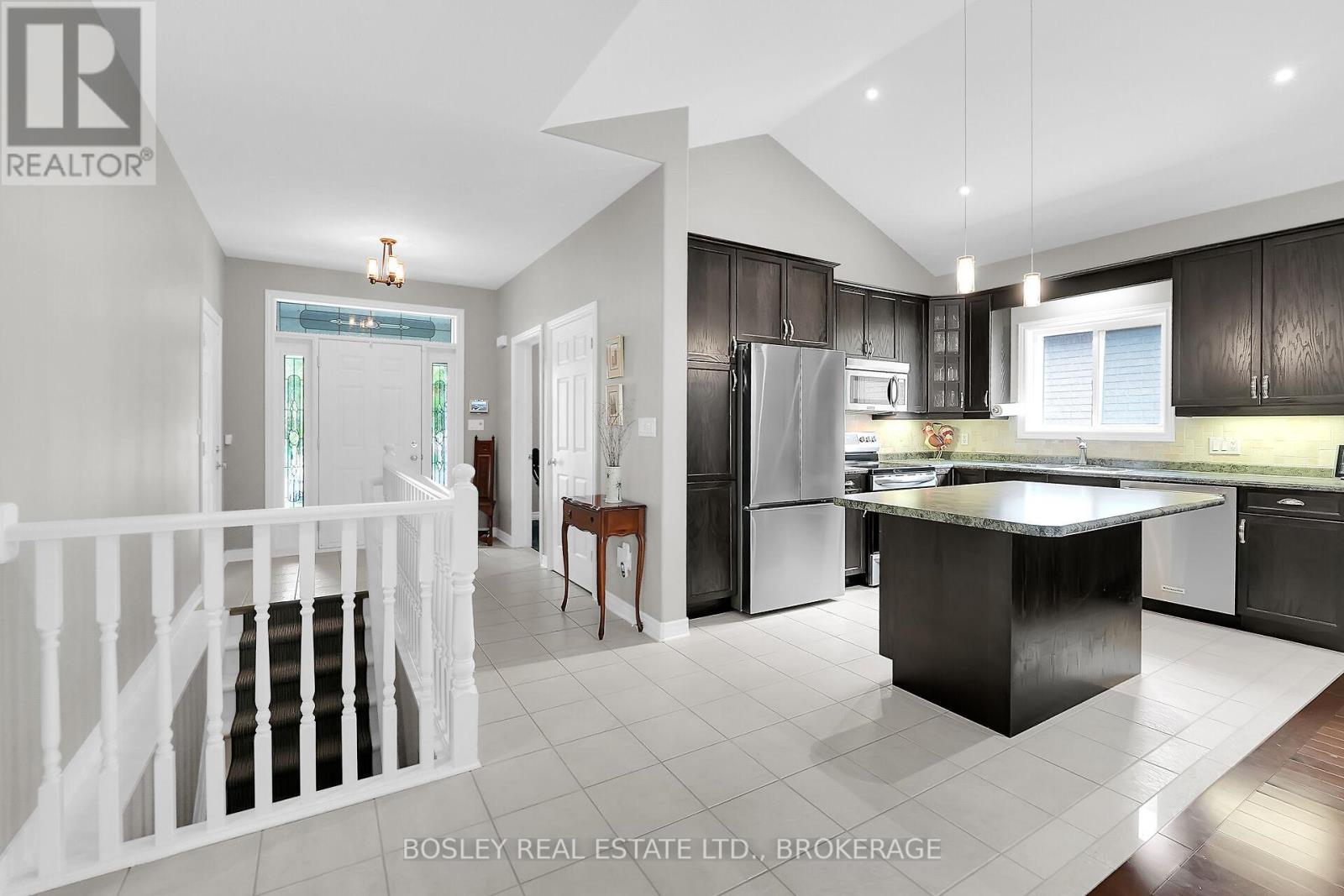 43 Loretta Drive, Niagara-On-The-Lake, Ontario L0S 1T0 - Photo 22 - X12453542