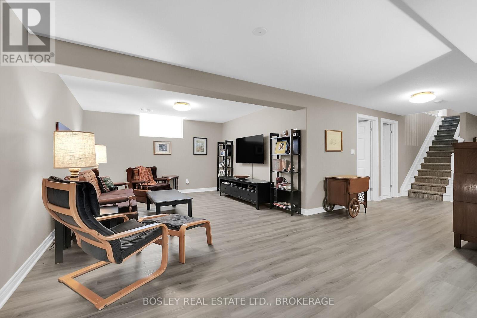 43 Loretta Drive, Niagara-On-The-Lake, Ontario L0S 1T0 - Photo 23 - X12453542