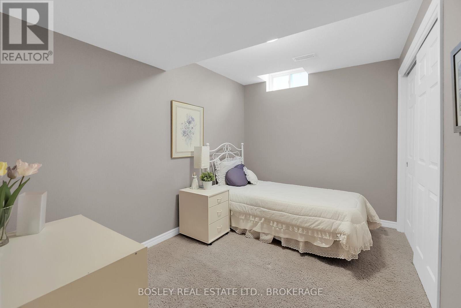 43 Loretta Drive, Niagara-On-The-Lake, Ontario L0S 1T0 - Photo 27 - X12453542