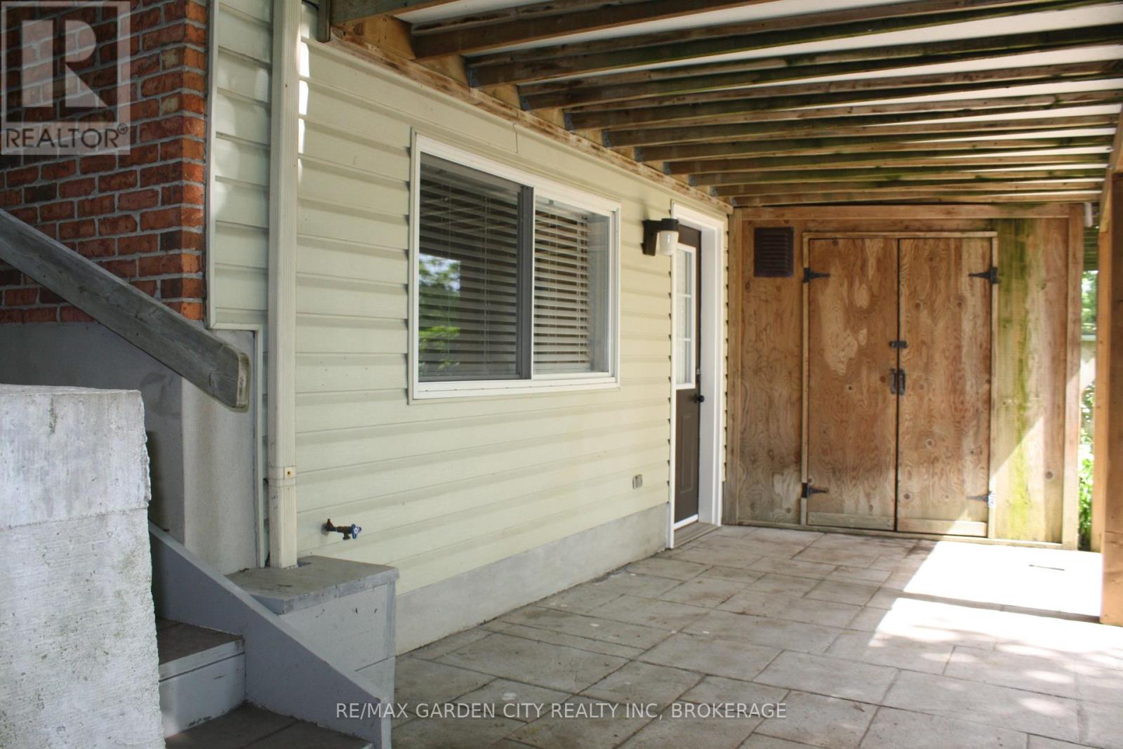 119 Main Street W, Grimsby, Ontario  L3M 3Y1 - Photo 34 - X12453595