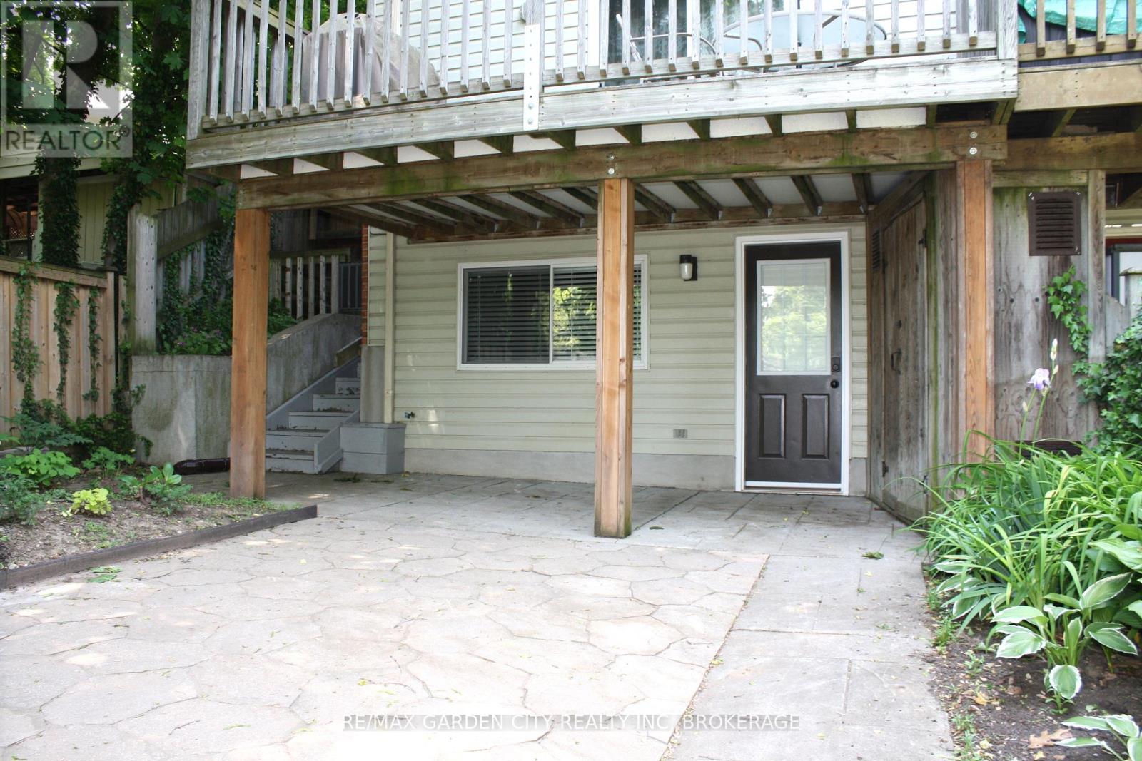 119 Main Street W, Grimsby, Ontario  L3M 3Y1 - Photo 35 - X12453595