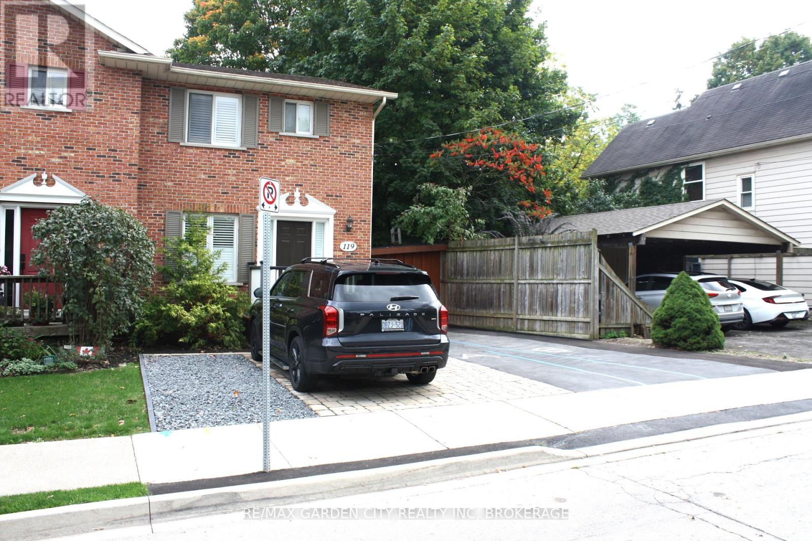 119 Main Street W, Grimsby, Ontario  L3M 3Y1 - Photo 44 - X12453595
