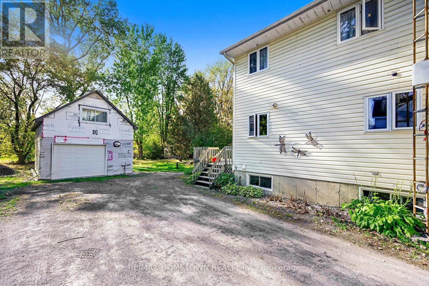 12402 County Road 18 Road, South Dundas, Ontario  K0C 2H0 - Photo 4 - X12453567