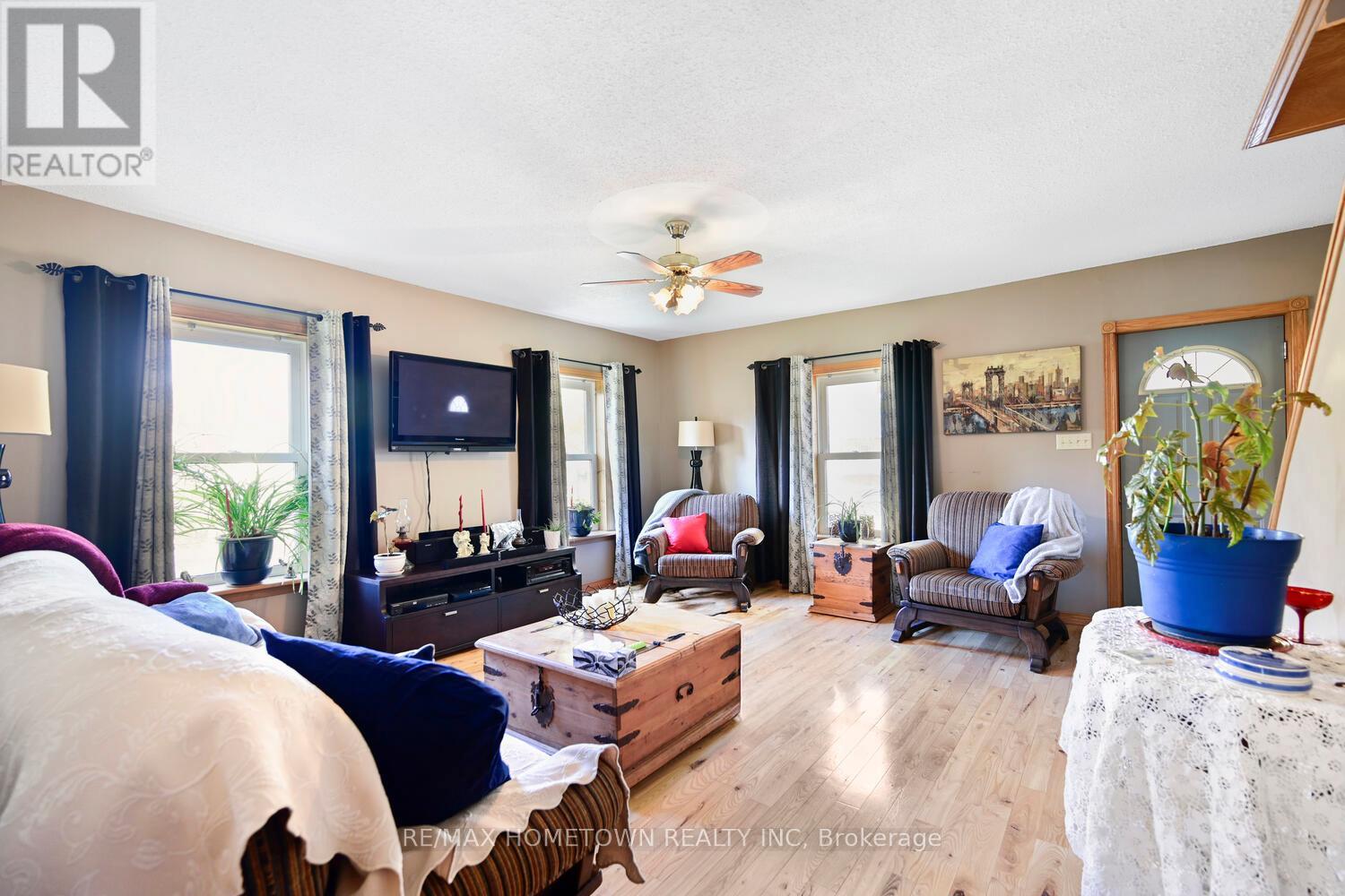 12402 County Road 18 Road, South Dundas, Ontario  K0C 2H0 - Photo 5 - X12453567