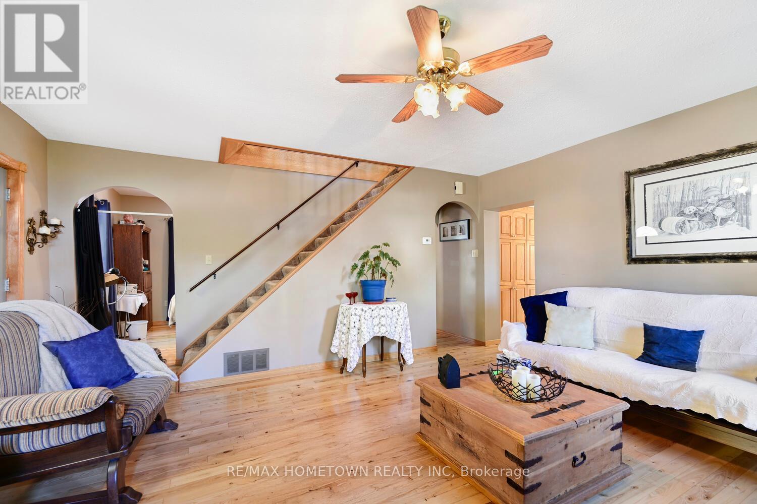 12402 County Road 18 Road, South Dundas, Ontario  K0C 2H0 - Photo 6 - X12453567