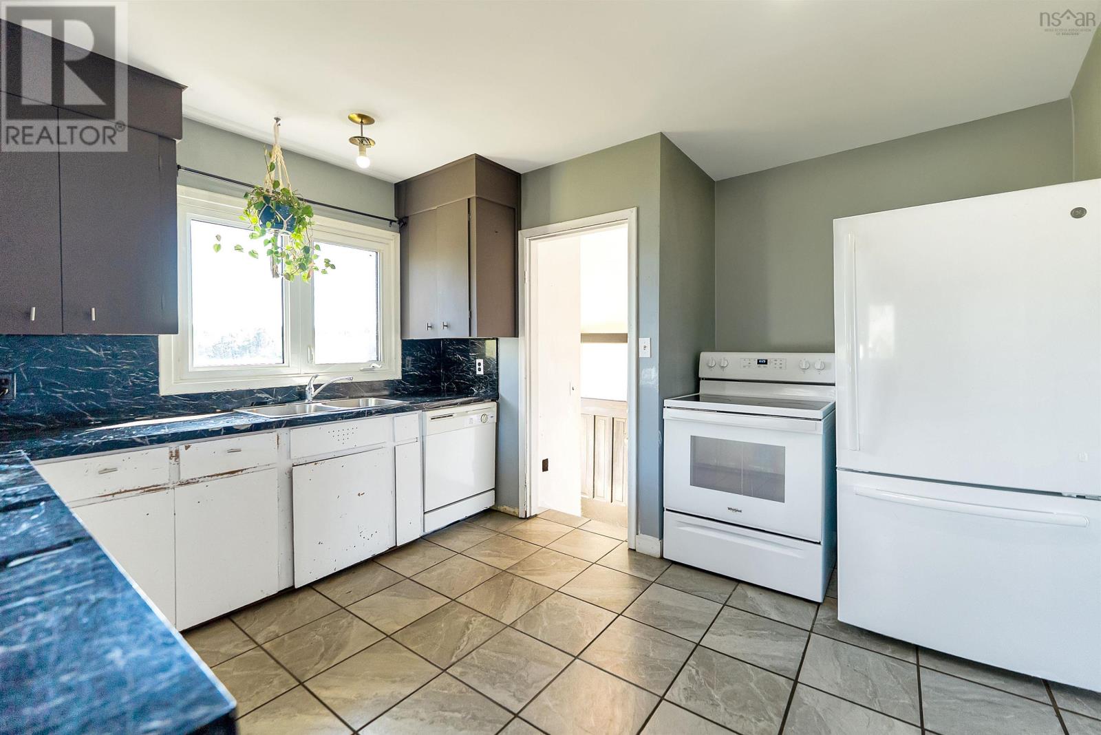 2827 Sackville Drive, Upper Sackville, Nova Scotia  B4E 3C4 - Photo 12 - 202522066