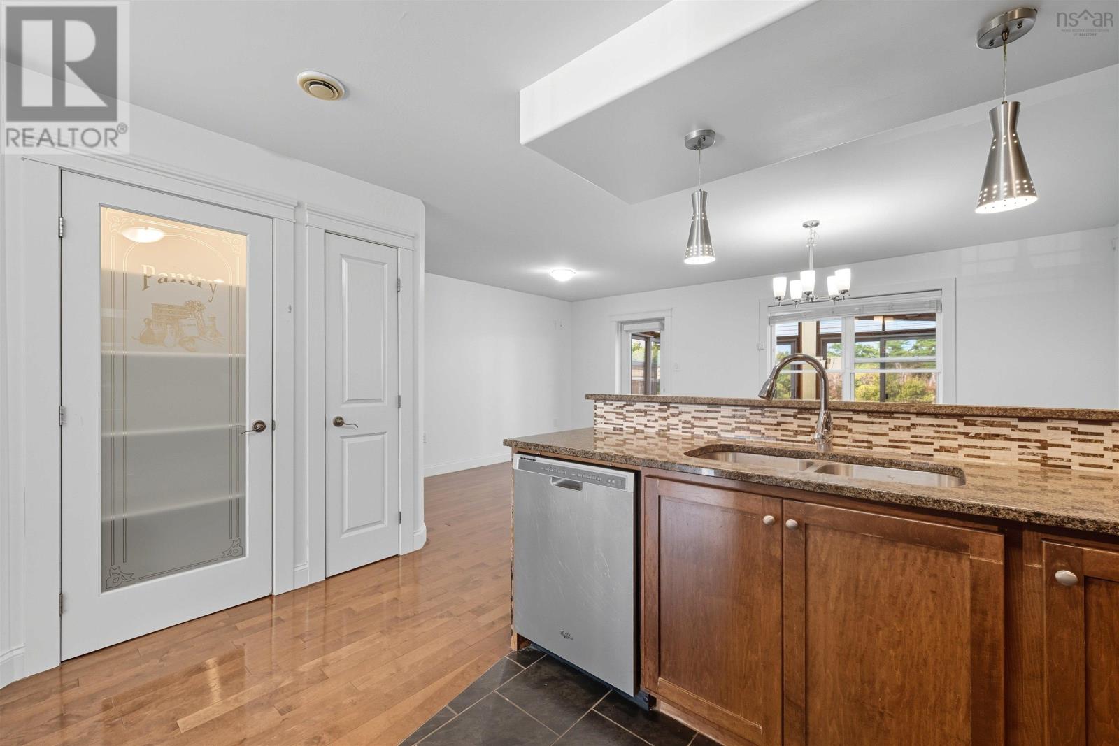 203 Transom Drive, Halifax, Nova Scotia  B3M 4T8 - Photo 16 - 202523836