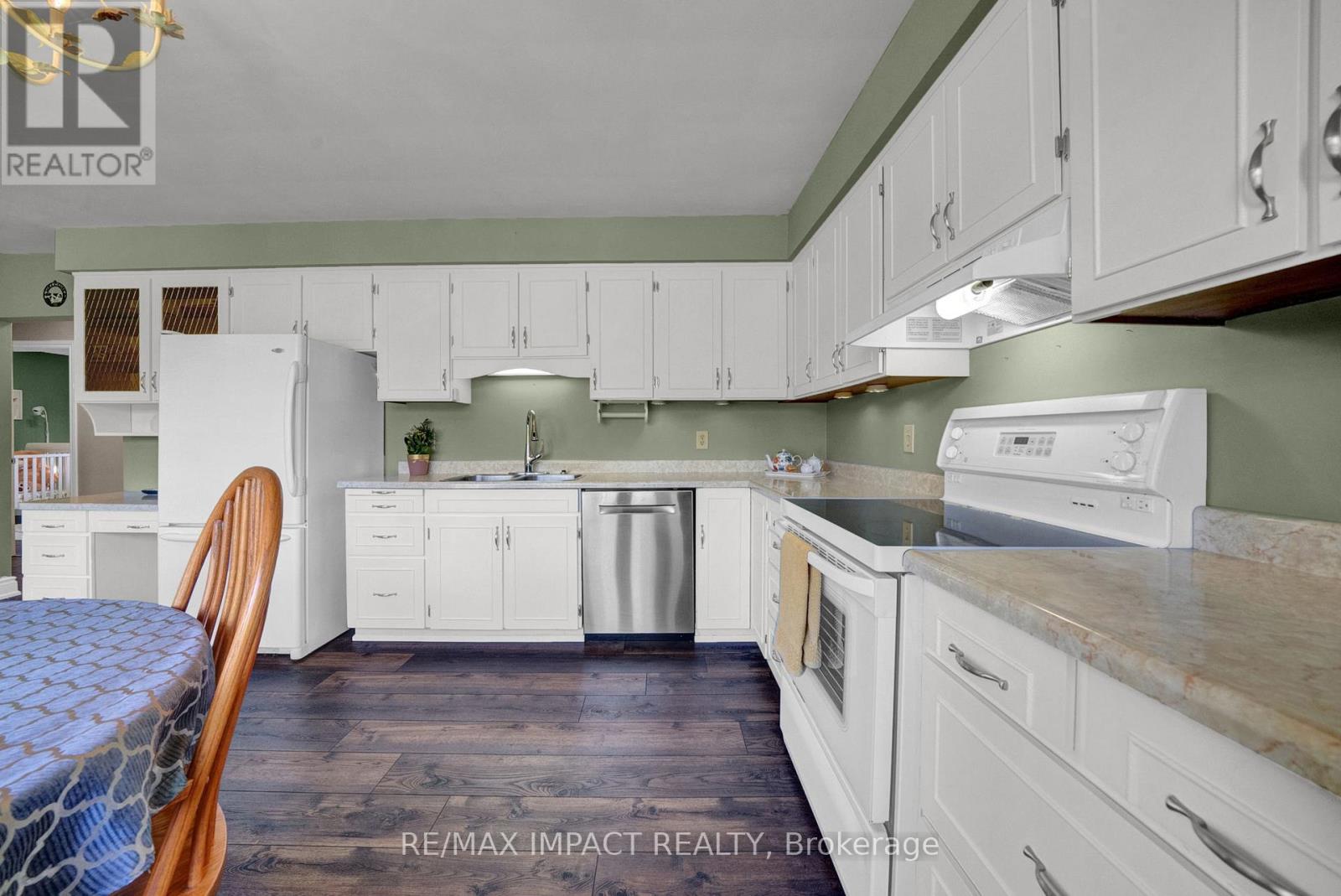 397 Brentwood Avenue, Oshawa, Ontario  L1G 2S7 - Photo 11 - E12453544